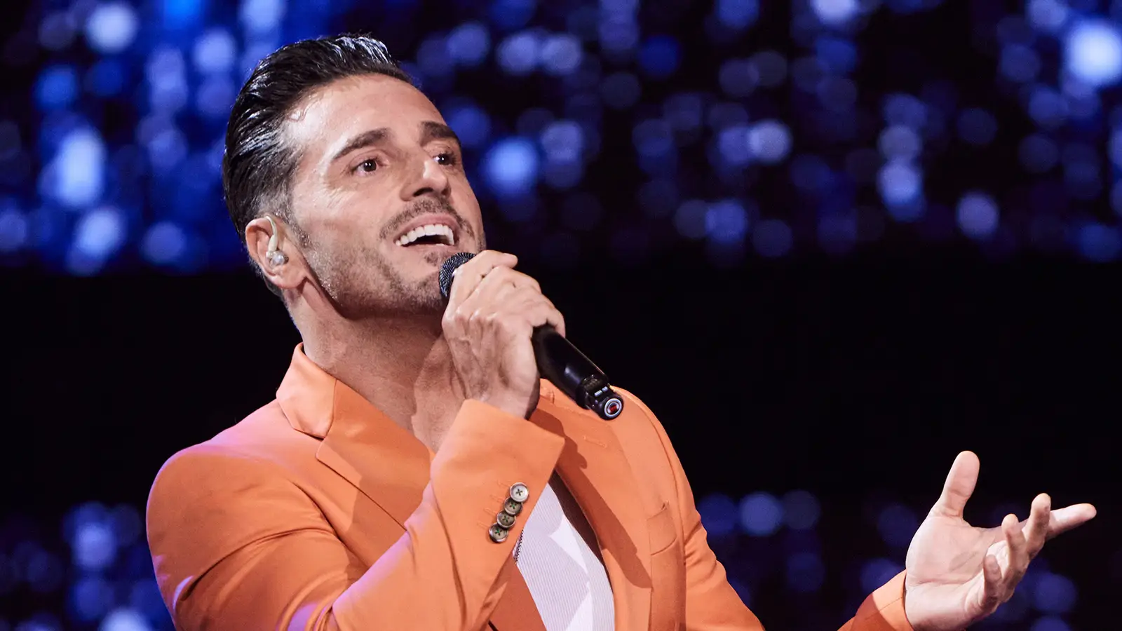 David Bustamante inaugura la Semifinal de La Voz Kids cantando junto a los doce semifinalistas