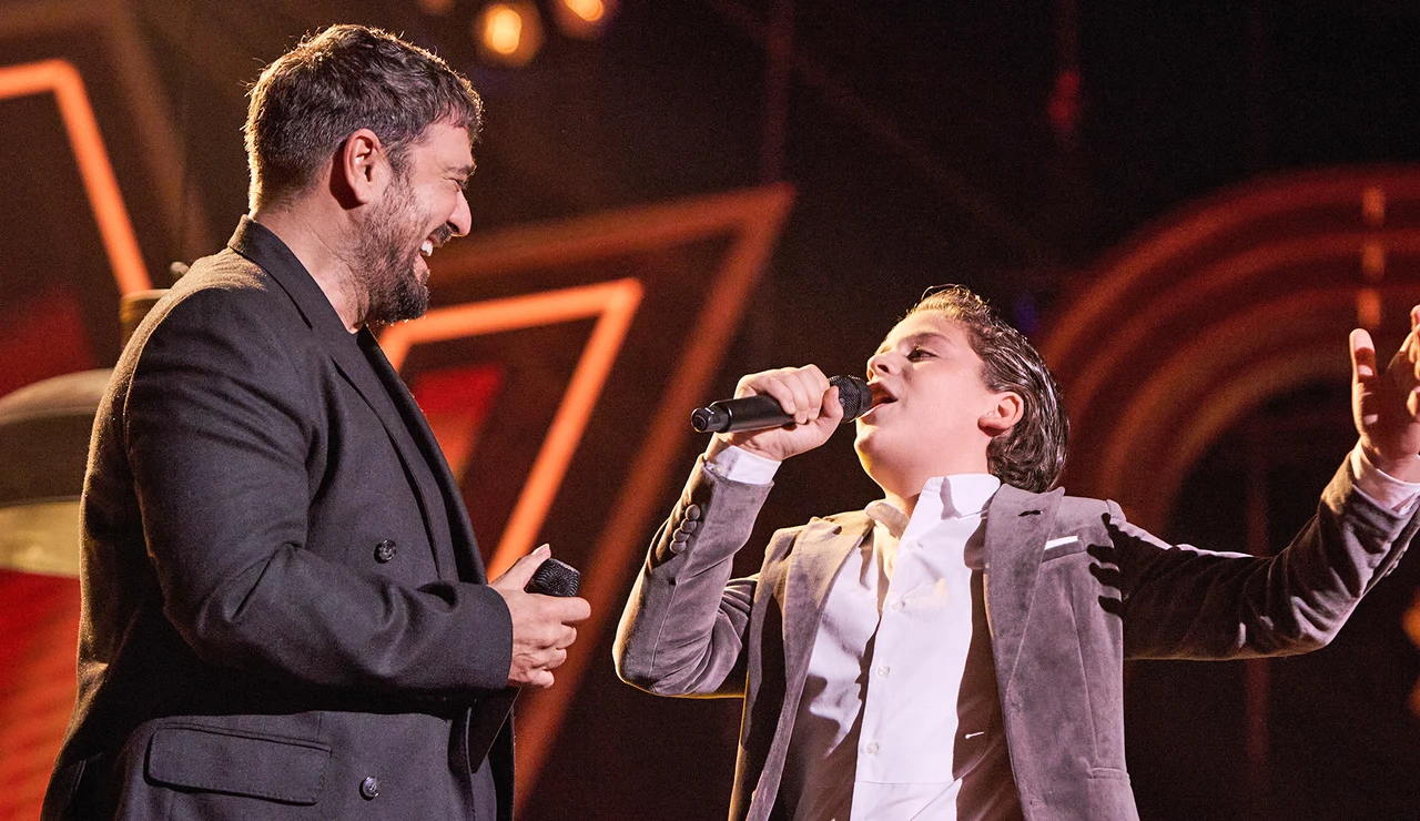 Antonio Orozco y Eduardo en La Voz Kids