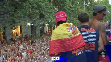 Trump se muestra encantado ante la gorra que portaba Ferrán en las celebraciones de España Trump se muestra encantado ante la gorra que portaba Ferrán en las celebraciones de España