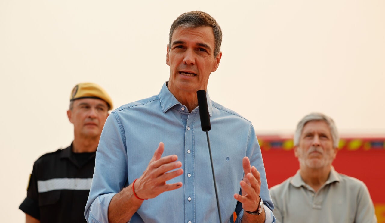 El presidente del Gobierno, Pedro S&aacute;nchez comparece desde el Puesto de Mando Avanzado (PMA) ubicado en la localidad madrile&ntilde;a de Cenicientos, este s&aacute;bado