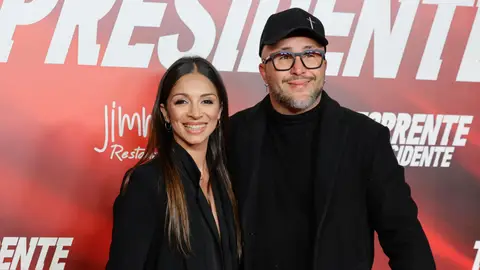 Lola García y Kiko Rivera en la premiere de Torrente Presidente Lola García y Kiko Rivera en la premiere de Torrente Presidente