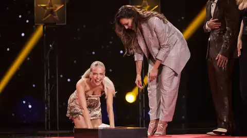 Ana Mena y Eva González en La Voz Kids Ana Mena y Eva González en La Voz Kids