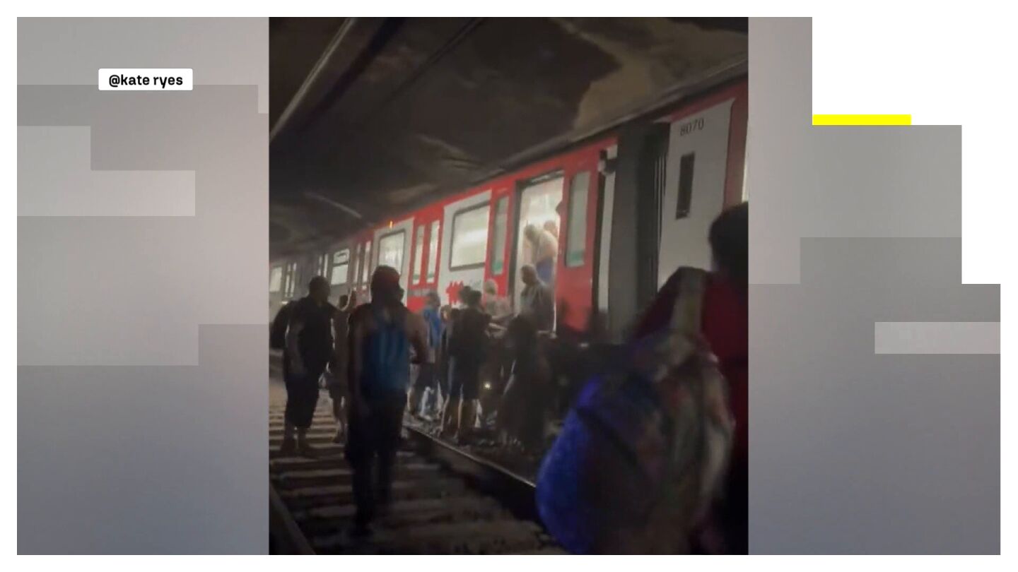 Incendio en una catenaria del Metro de Barcelona