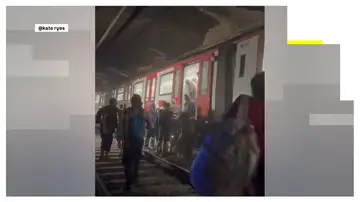 Incendio en una catenaria del Metro de Barcelona Incendio en una catenaria del Metro de Barcelona