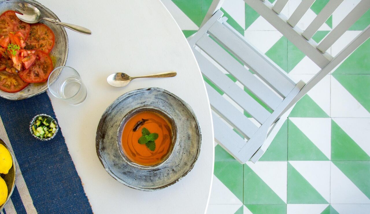 Gazpacho s&iacute;, pero no cualquiera: en qu&eacute; fijarse antes de comprarlo en el supermercado