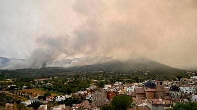 La cifra de evacuados o confinados ya alcanza las 200.000 personas entre los incendios de Ávila, Madrid, Toledo y Castellón