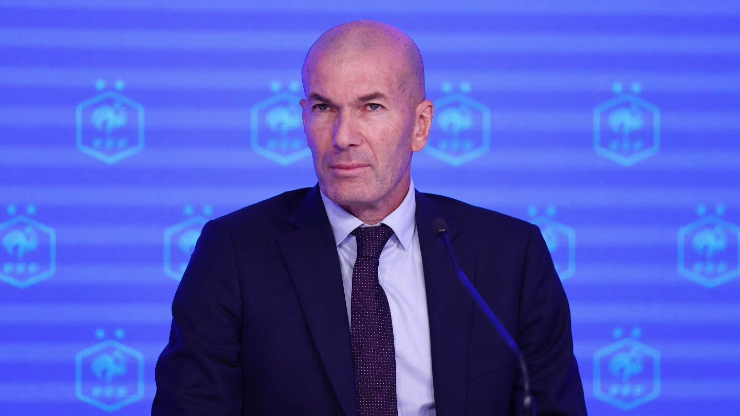 Zinedine Zidane, en su presentaci&oacute;n como seleccionador franc&eacute;s en Par&iacute;s