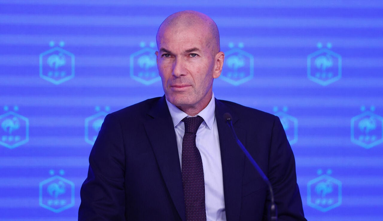 Zinedine Zidane, en su presentaci&oacute;n como seleccionador franc&eacute;s en Par&iacute;s