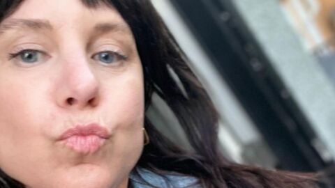 Muere la influencer Rebecca Luna a los 49 a&ntilde;os tras someterse a la eutanasia como consecuencia de un Alzheimer precoz