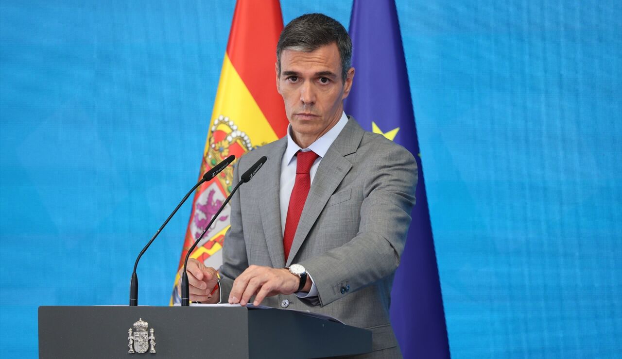 El presidente del Gobierno, Pedro S&aacute;nchez, comparece ante los medios en el Complejo de la Moncloa.