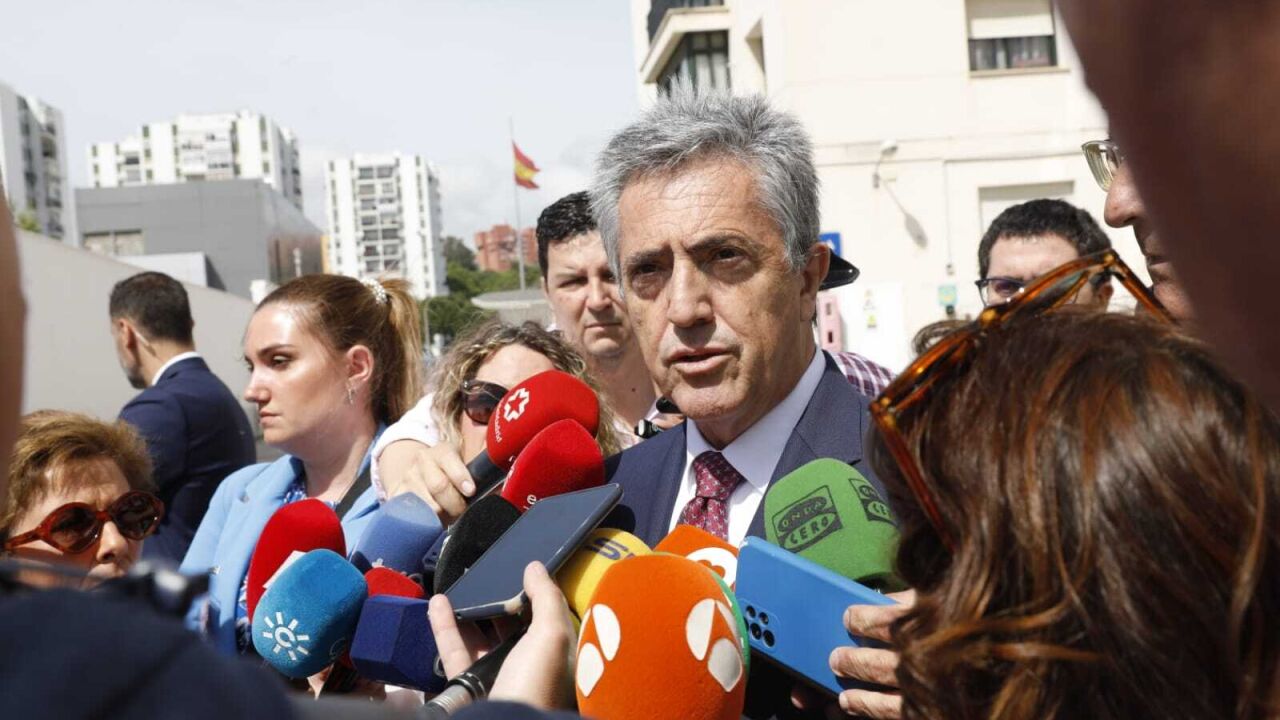 El juez del caso Leire cita como imputado al exdirector de la Guardia Civil