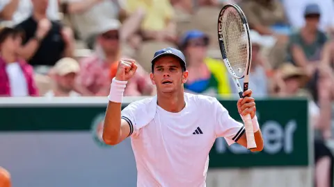Deportes Antena 3 (29-07-26) Rafa Jódar derrota a Arthur Fils en un convincente estreno en Washington Deportes Antena 3 (29-07-26) Rafa Jódar derrota a Arthur Fils en un convincente estreno en Washington