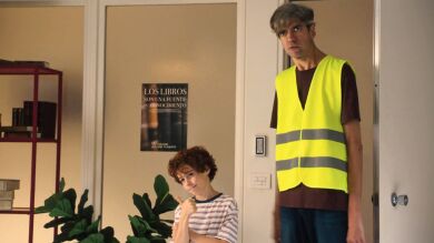 El aula de “máxima seguridad” es lo único que puede atrapar a Luis en Padre no hay más que uno, la serie