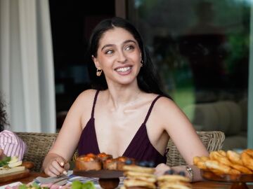 Cemre Baysel palpita el estreno de El secreto en Antena 3