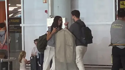 Victoria Federica y Felipe Juan Froilán en el aeropuerto de Mallorca Victoria Federica y Felipe Juan Froilán en el aeropuerto de Mallorca
