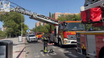 Bomberos en el centro comercial de La Vaguada
