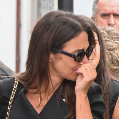 Paula Echevarr&iacute;a despide a su padre