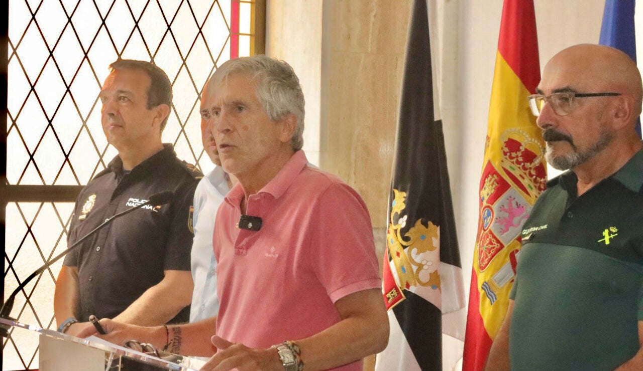 El ministro del Interior, Fernando Grande-Marlaska, en la Delegaci&oacute;n del Gobierno de Ceuta.