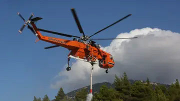 Imagen de un helicóptero en Grecia Imagen de un helicóptero en Grecia