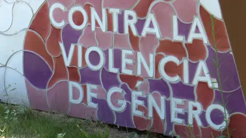 La red de sensibilización creada por los ayuntamientos madrileños para luchar contra el maltrato La red de sensibilización creada por los ayuntamientos madrileños para luchar contra el maltrato