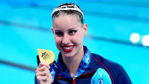 Iris Tió posa con su medalla de oro en solo técnico en los Europeos de París Iris Tió posa con su medalla de oro en solo técnico en los Europeos de París
