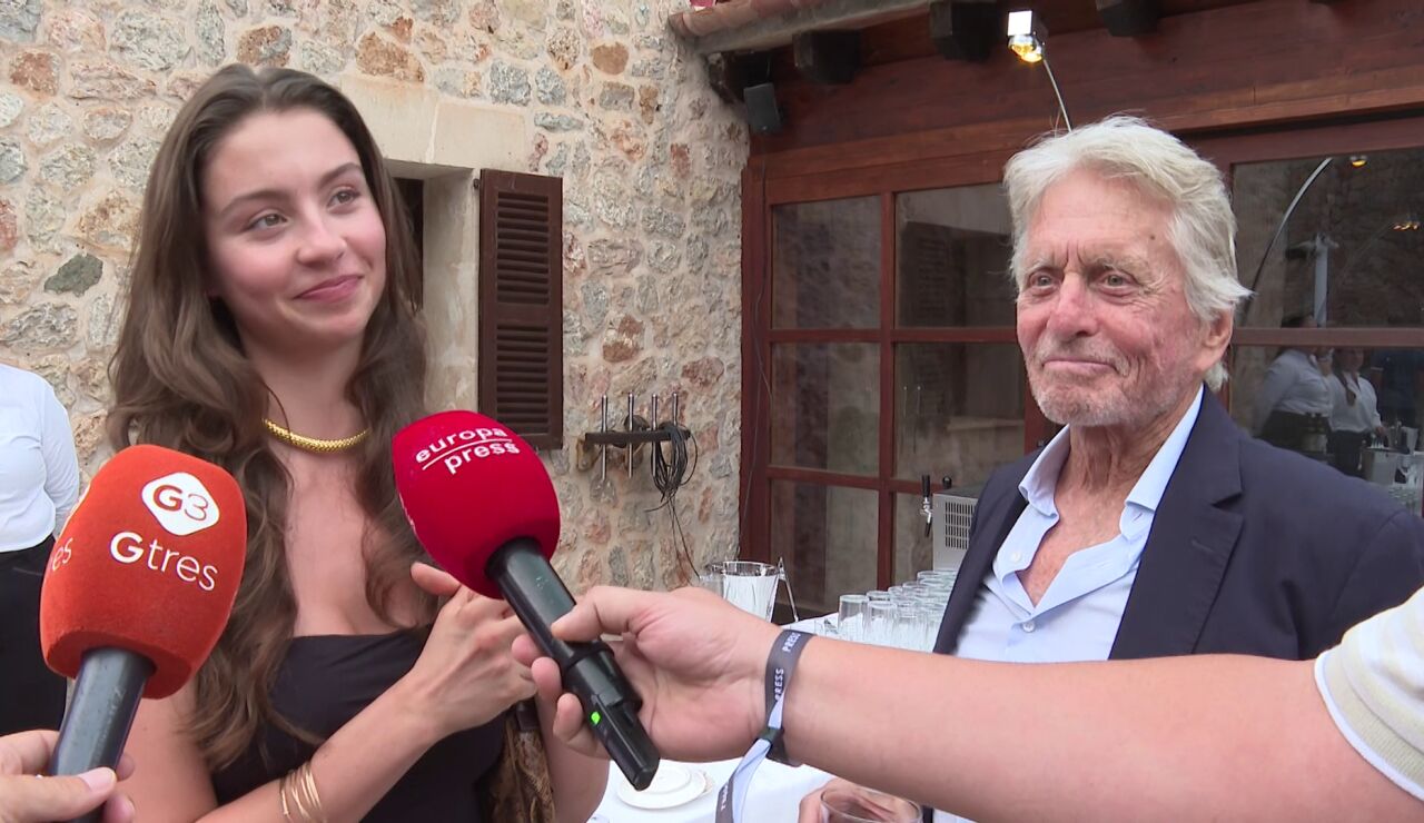 Michael Douglas con su hija Carys en Mallorca