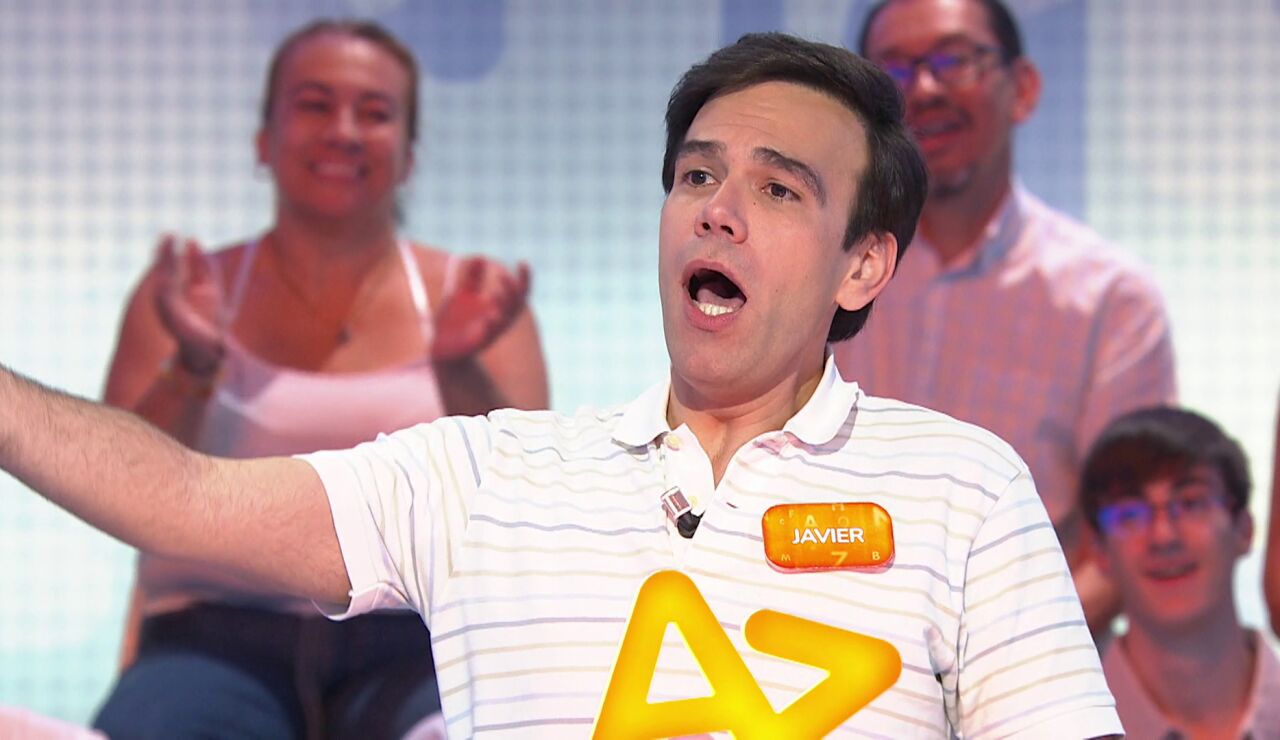 &ldquo;Historia de la televisi&oacute;n y del verano&rdquo;: el momento de oro de Javier con &lsquo;Tractor amarillo&rsquo;
