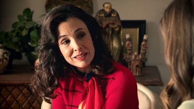 Beatriz revela a Begoña que está muy enamorada, pero le oculta que se trata de Gabriel: “Es el amor de mi vida”