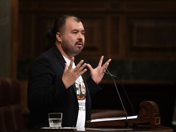El diputado de Sumar Nahuel Gonz&aacute;lez, en el Congreso de los Diputados