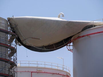 Imagen del tanque en el que se ha producido la explosi&oacute;n