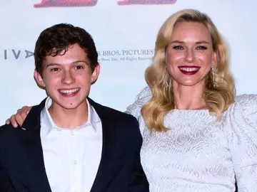 Tom Holland y Naomi Watts Tom Holland y Naomi Watts