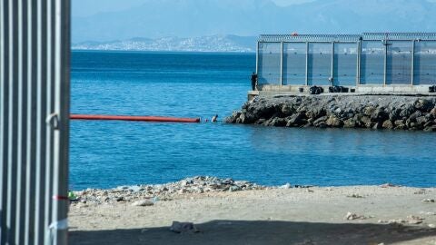 La Fiscal&iacute;a de Tetu&aacute;n procesa a 25 personas por organizar los cruces irregulares hacia Ceuta