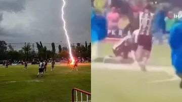 Momento en el que un rayo impacta de forma mortal contra un jugador en Tailandia Momento en el que un rayo impacta de forma mortal contra un jugador en Tailandia