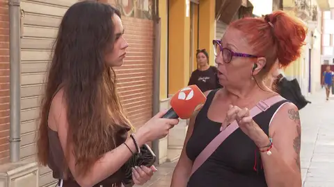 Esta vecina de Ceuta denuncia la falta de apoyo del Gobierno a Ceuta Esta vecina de Ceuta denuncia la falta de apoyo del Gobierno a Ceuta
