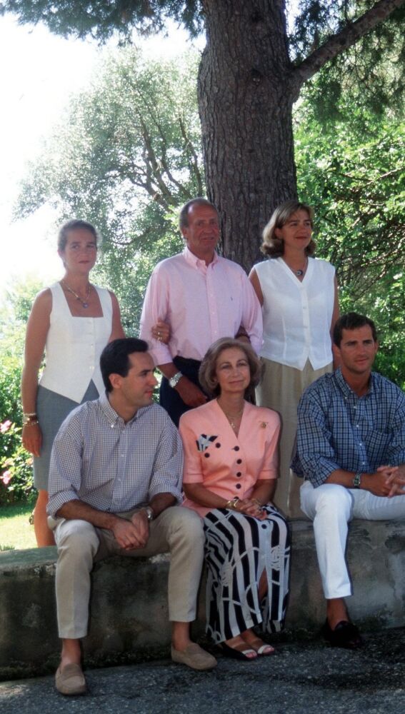 Jaime de Marichalar junto a la familia real en Marivent