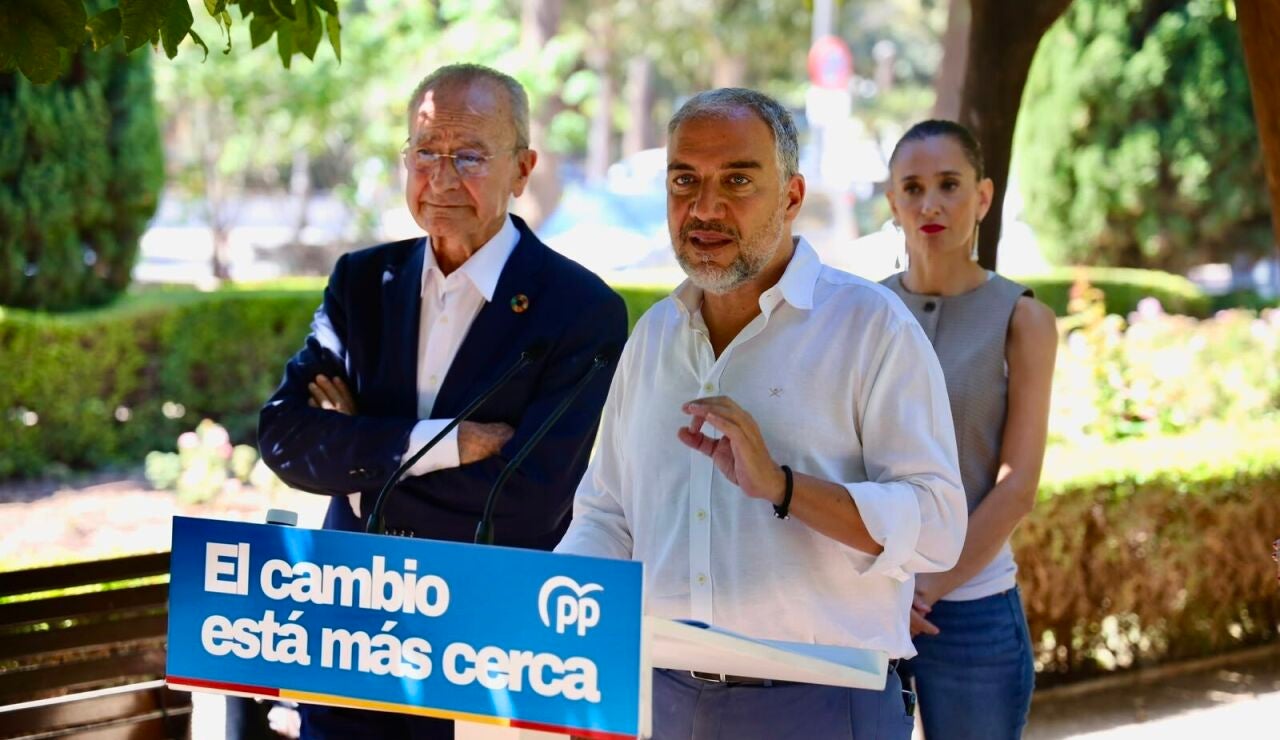 Bendodo asegura que los gobiernos del PP "cumplir&aacute;n la ley" sobre los menores migrantes: "En esta ocasi&oacute;n tambi&eacute;n"