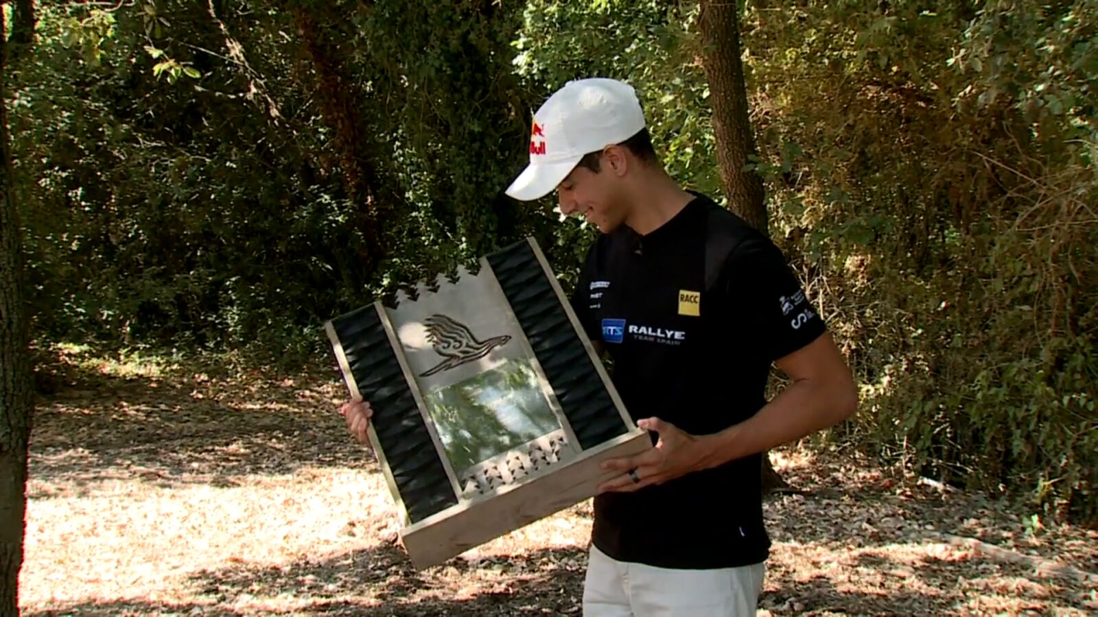 Gil Membrado hace historia: el español más joven en ganar en el Mundial Júnior de Rallies