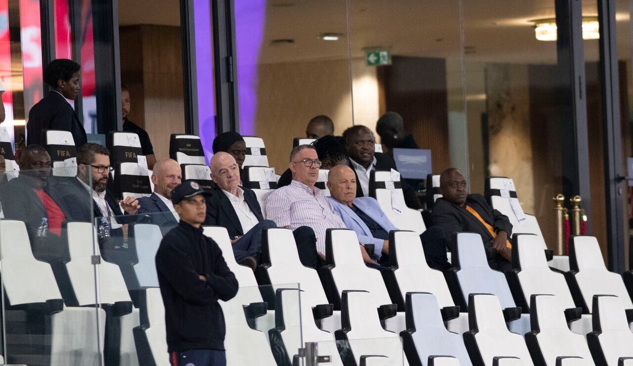 Gianni Infantino, en un partido en Rabat este mi&eacute;rcoles