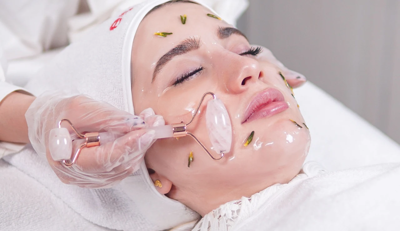 Tratamiento con mascarilla facial de gel