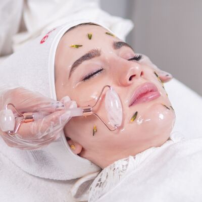 Tratamiento con mascarilla facial de gel