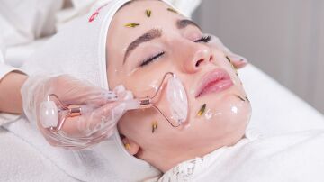 Tratamiento con mascarilla facial de gel