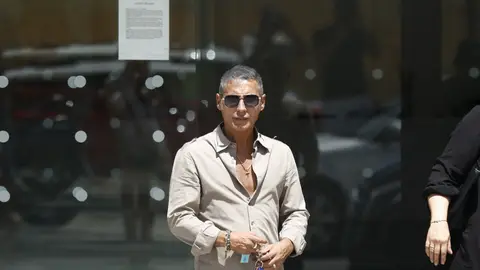 Pitingo se despide de Pepe Habichuela Pitingo se despide de Pepe Habichuela