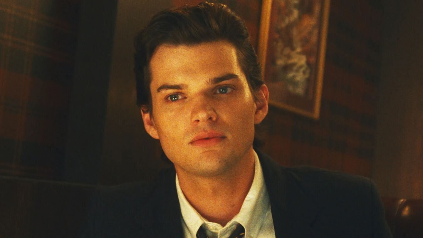 Homer Gere como Robert Mallory en The Shards