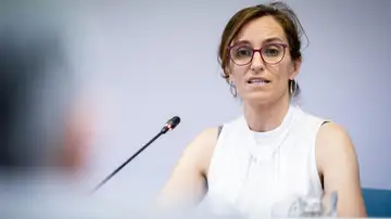 Mónica García aplaude la respuesta "encomiable" y "sin colapso" de la sanidad ceutí a la llegada de migrantes Mónica García aplaude la respuesta "encomiable" y "sin colapso" de la sanidad ceutí a la llegada de migrantes
