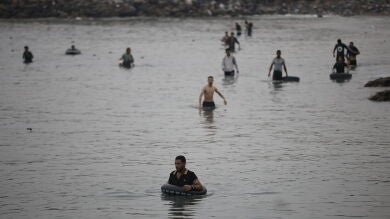 Un informe de Seguridad Nacional alertó en abril del aumento de migrantes que entraban a nado
