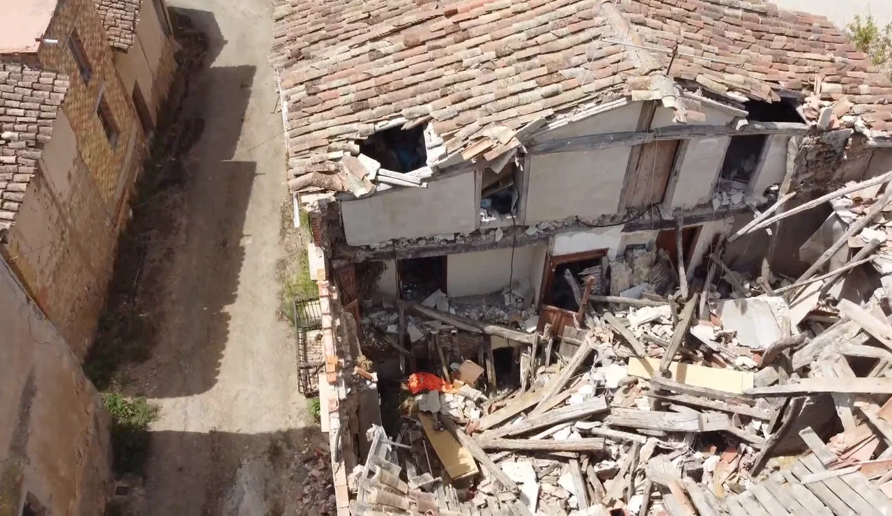 Las termitas arrasan con un pueblo de Burgos