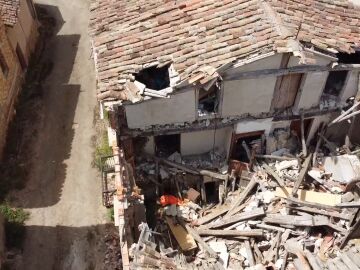  Las termitas arrasan con un pueblo de Burgos 