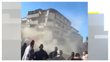 Un edificio se derrumba en Pereira tras el terremoto en Colombia Un edificio se derrumba en Pereira tras el terremoto en Colombia