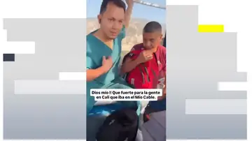 Vídeo: "¡Dios mío, por favor!": El terremoto de Colombia hace temblar unos teleféricos en Cali y desata la angustia de sus pasajeros Vídeo: "¡Dios mío, por favor!": El terremoto de Colombia hace temblar unos teleféricos en Cali y desata la angustia de sus pasajeros