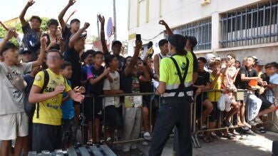 Bruselas avala el retorno a Marruecos de todos los migrantes que permanezcan ilegalmente en Ceuta, incluidos los menores